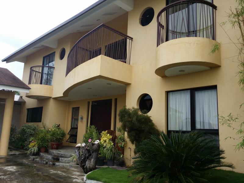 Palms Seaside Inn And Resort Medellin Ngoại thất bức ảnh