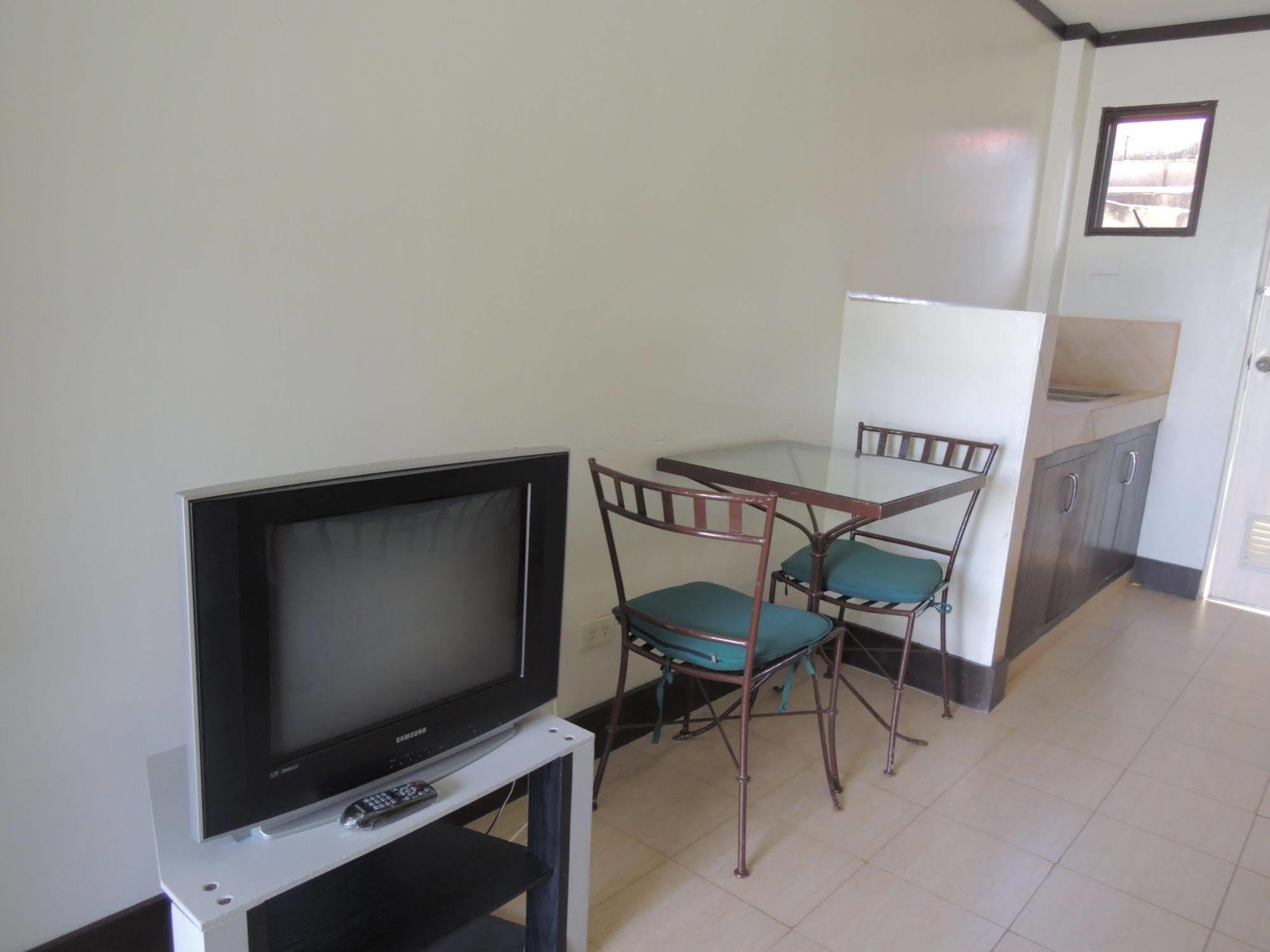 Palms Seaside Inn And Resort Medellin Ngoại thất bức ảnh