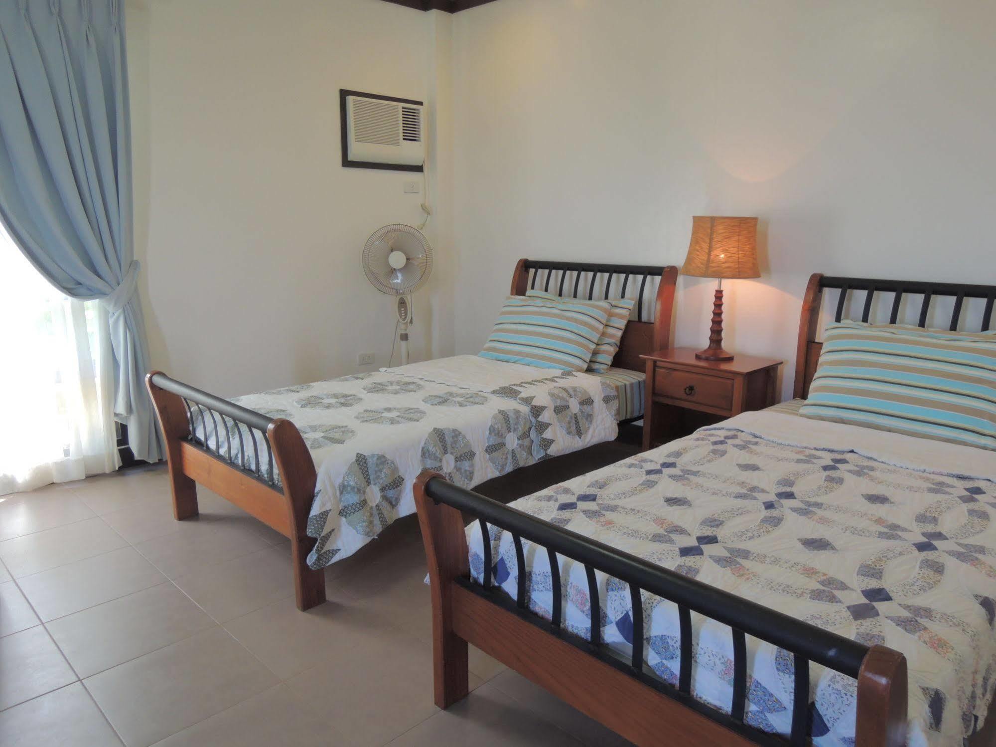 Palms Seaside Inn And Resort Medellin Ngoại thất bức ảnh