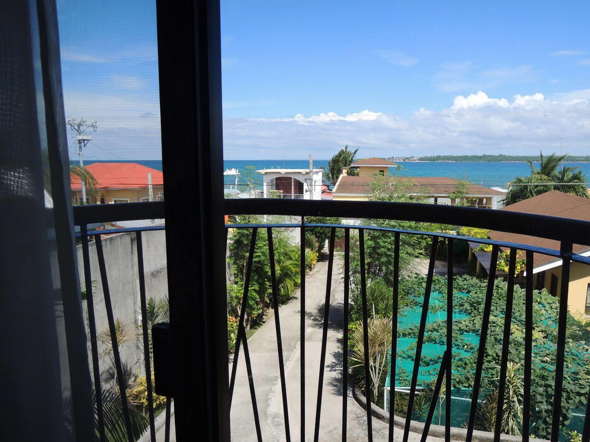 Palms Seaside Inn And Resort Medellin Ngoại thất bức ảnh